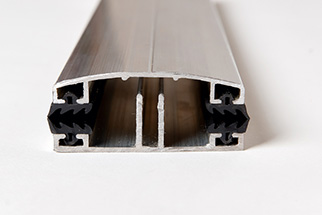 Алюминиевый соединительный профиль (крышка, база)